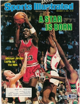 Michael Jordan Incredible Rookie Signature Signed 1984 Rookie Season First Cover Of Jordan In A Bulls Uniform Sports Illustrated Magazine (Beckett GEM MT 10)